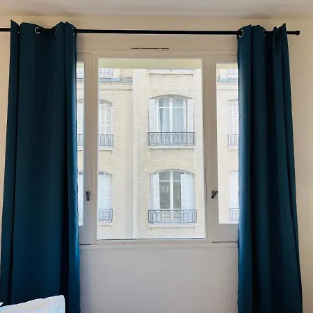 Dream Dwell Paris-eiffel Tower Mirabeau Bridge Cozy In The 16th District شقة