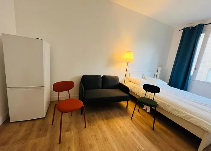 Dream Dwell Paris-eiffel Tower Mirabeau Bridge Cozy In The 16th District *