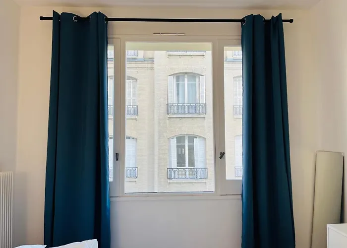 Dream Dwell Paris-eiffel Tower Mirabeau Bridge Cozy In The 16th District Appartement
