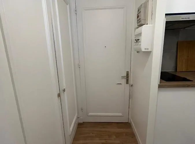 Appartement Dream Dwell Paris-eiffel Tower Mirabeau Bridge Cozy In The 16th District